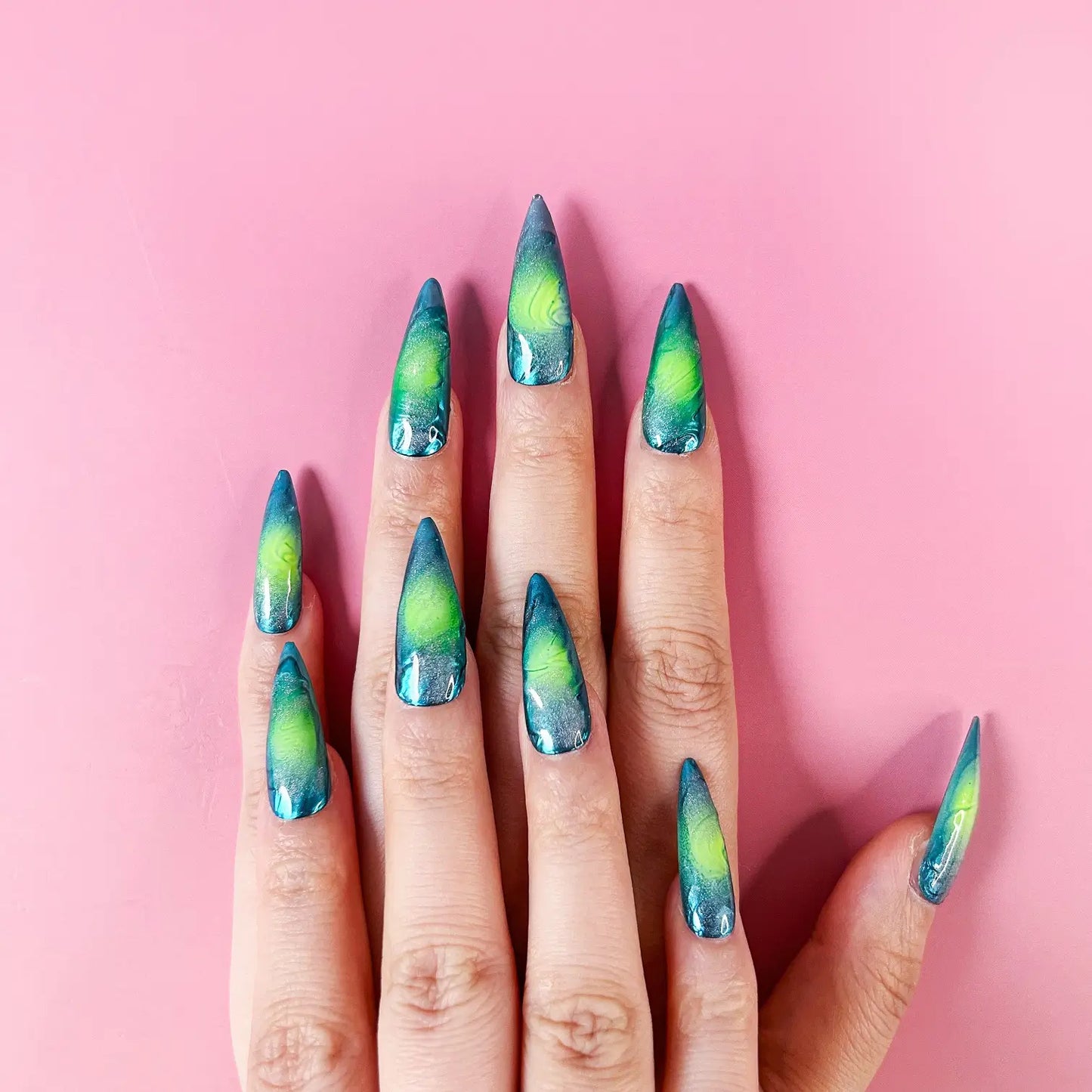 Q040-BLUE SHINE-STILETTO