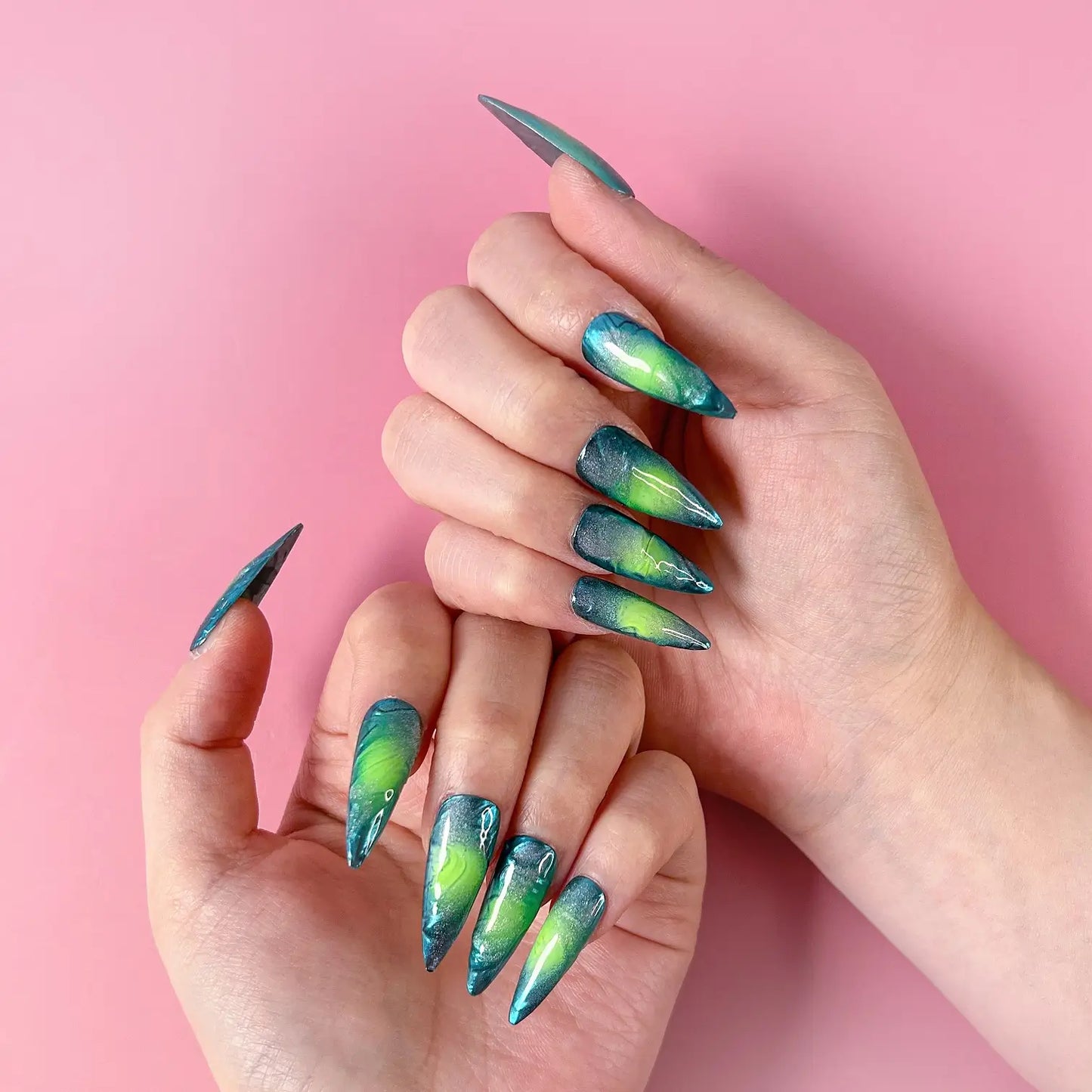 Q040-BLUE SHINE-STILETTO