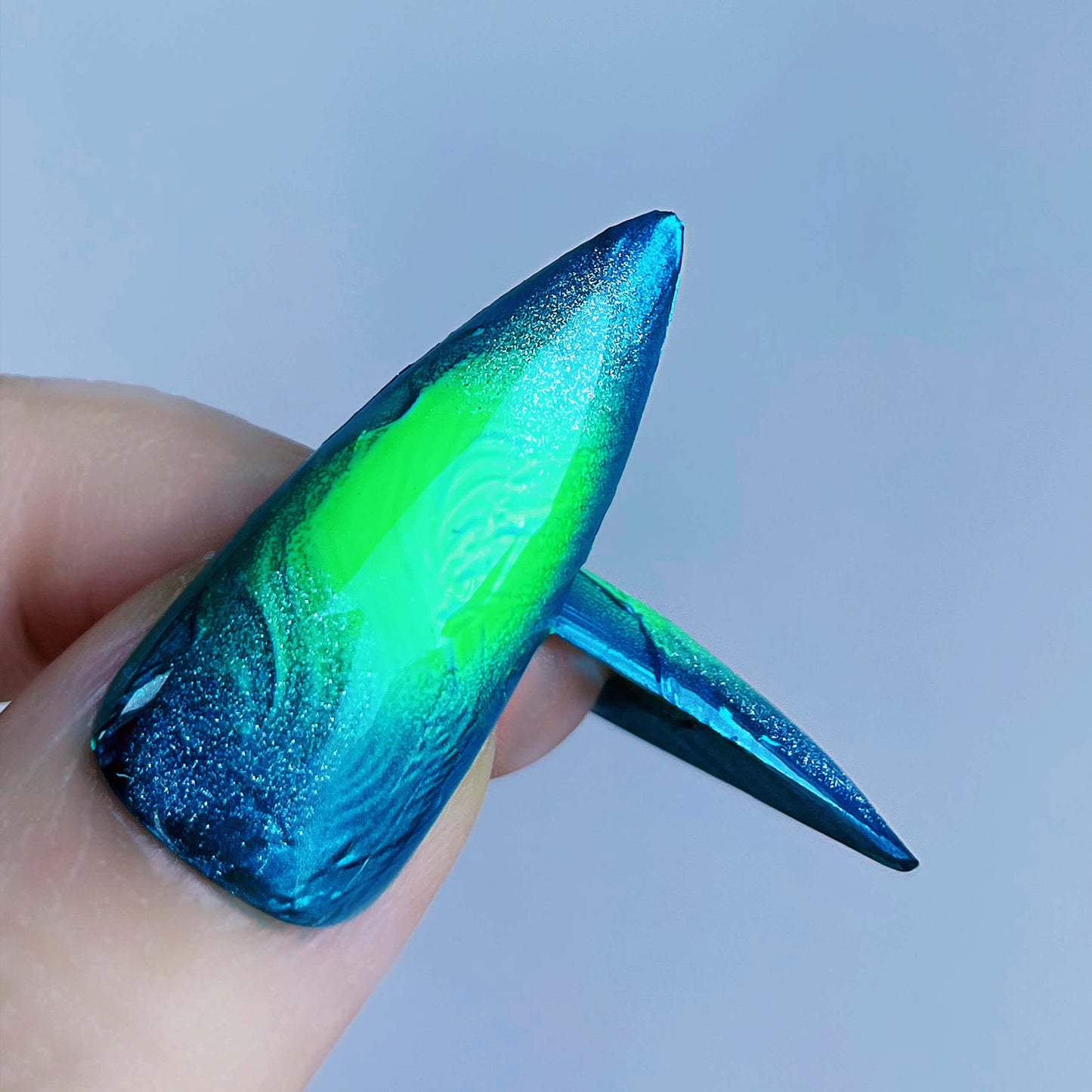 Q040-BLUE SHINE-STILETTO