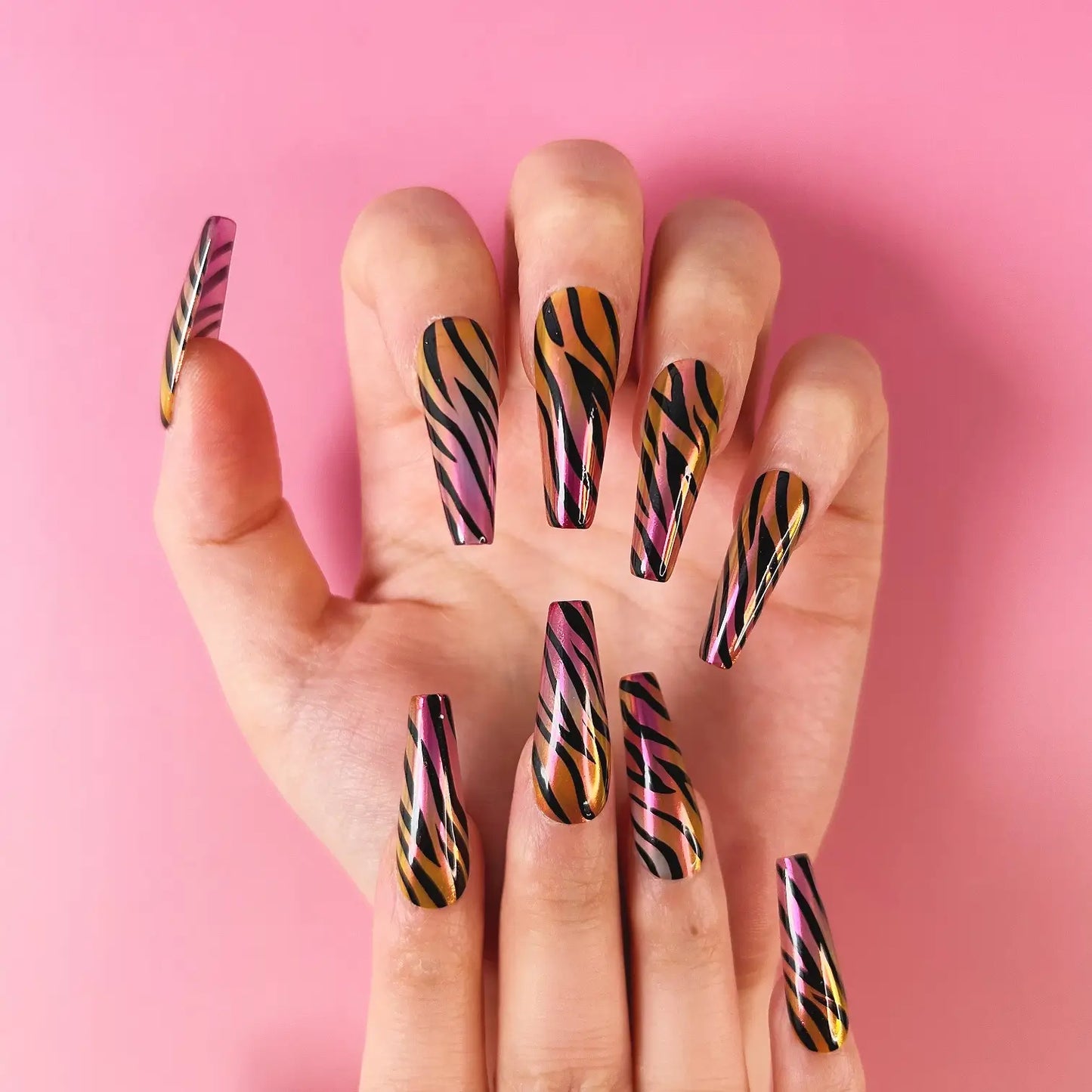 Q016-SEXY WILD TIGER-COFFIN