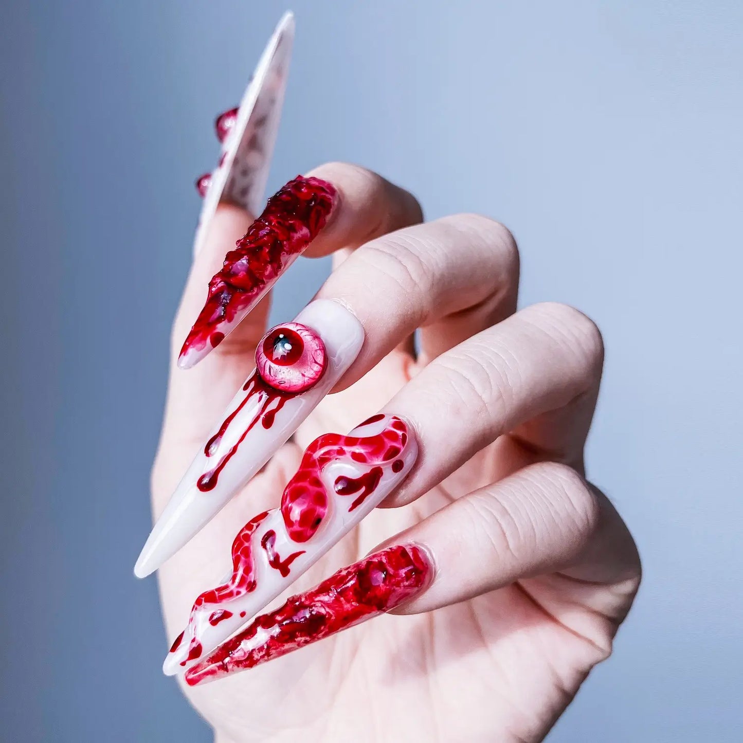 Q013-DEVIL EYES-STILETTO