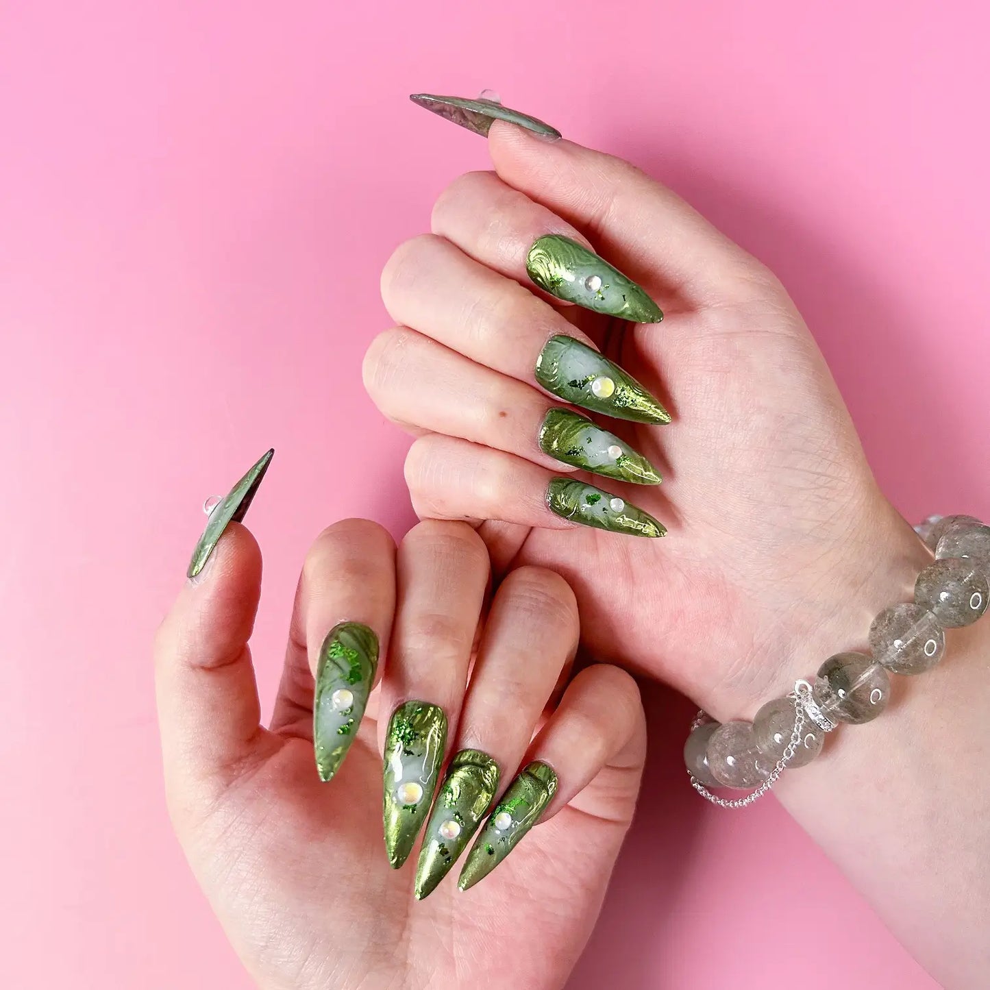 Q181-EMERALD GREEN LEAF -STILETTO