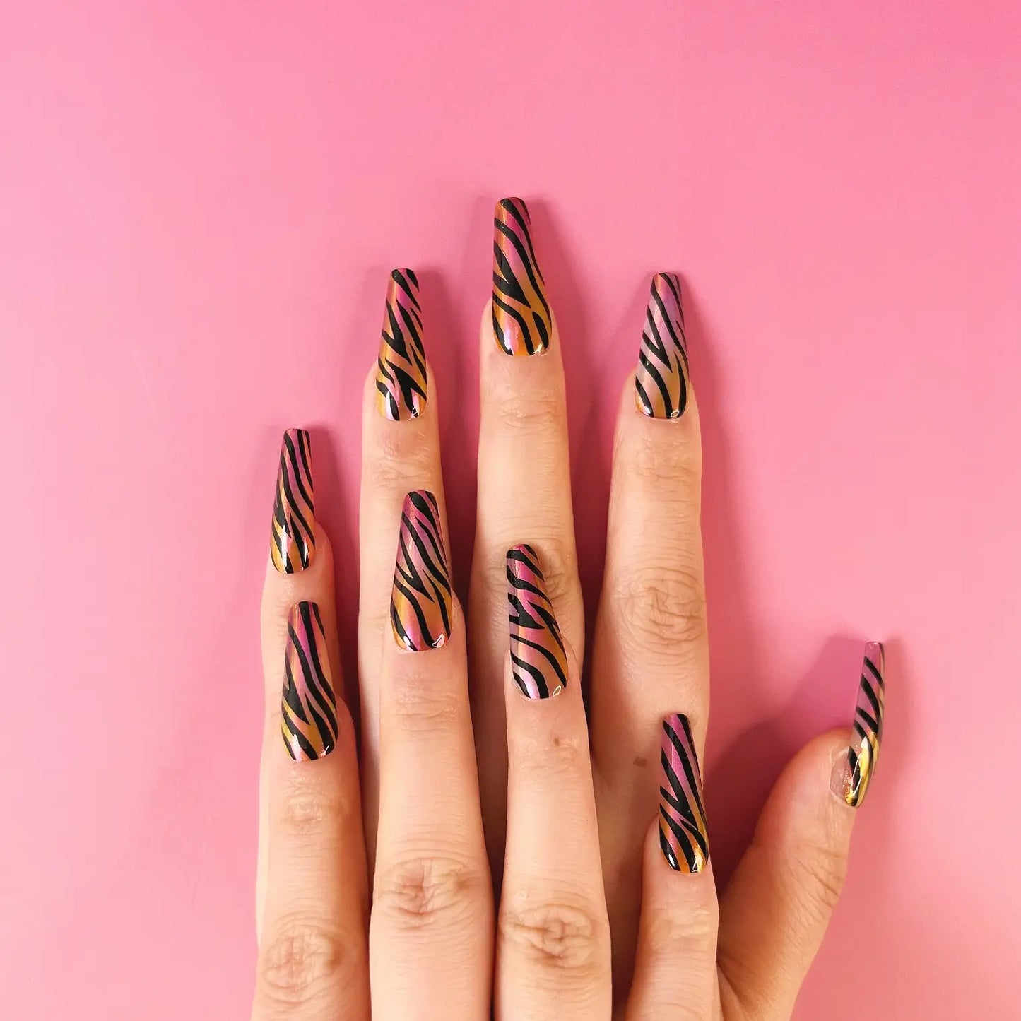 Q016-SEXY WILD TIGER-COFFIN