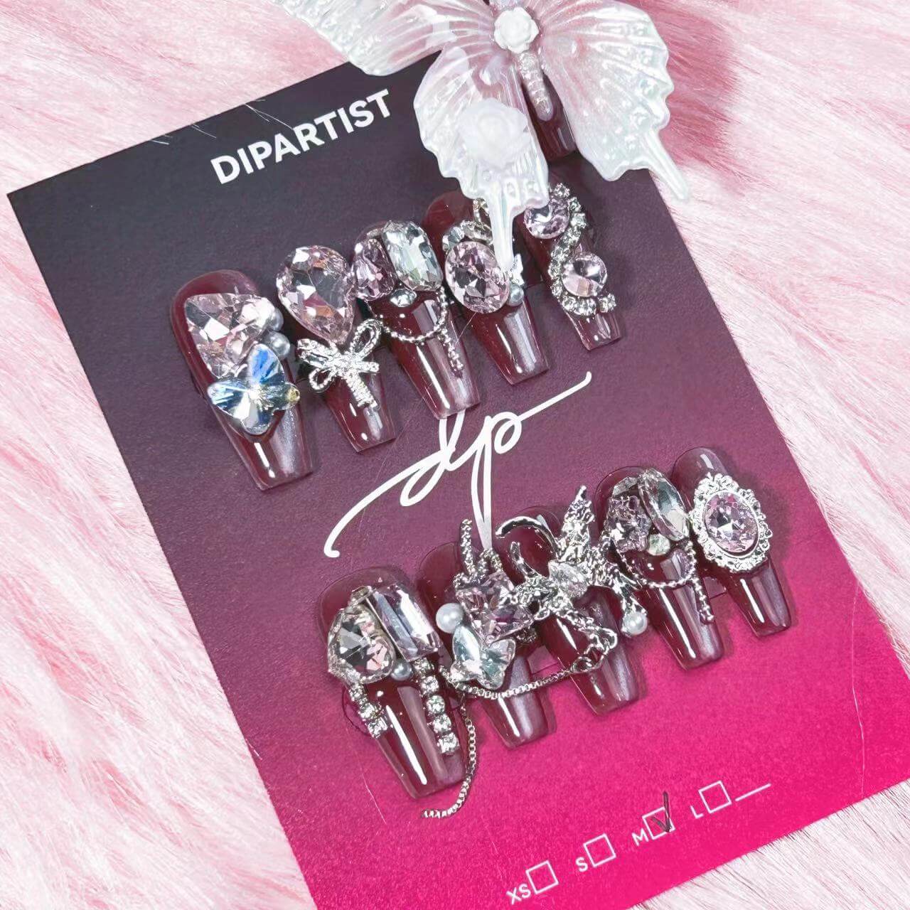 ＄19.99- UNIQUE-PRESS-ON NAILS