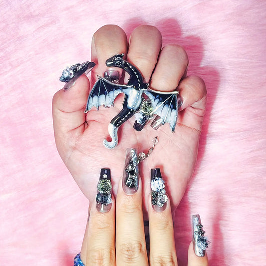 ＄19.99- UNIQUE-PRESS-ON NAILS