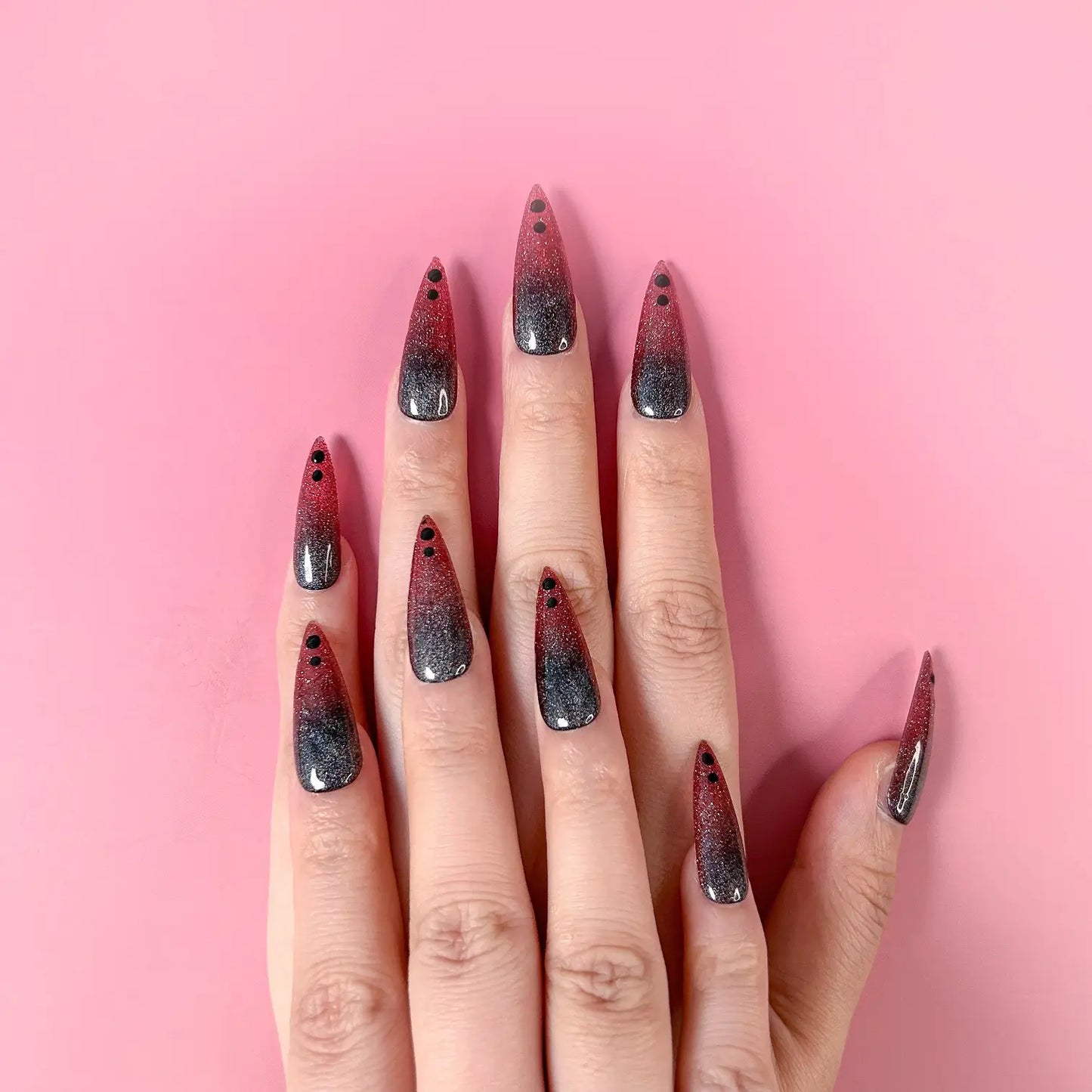 Q073-BLACK STAR-STILETTO