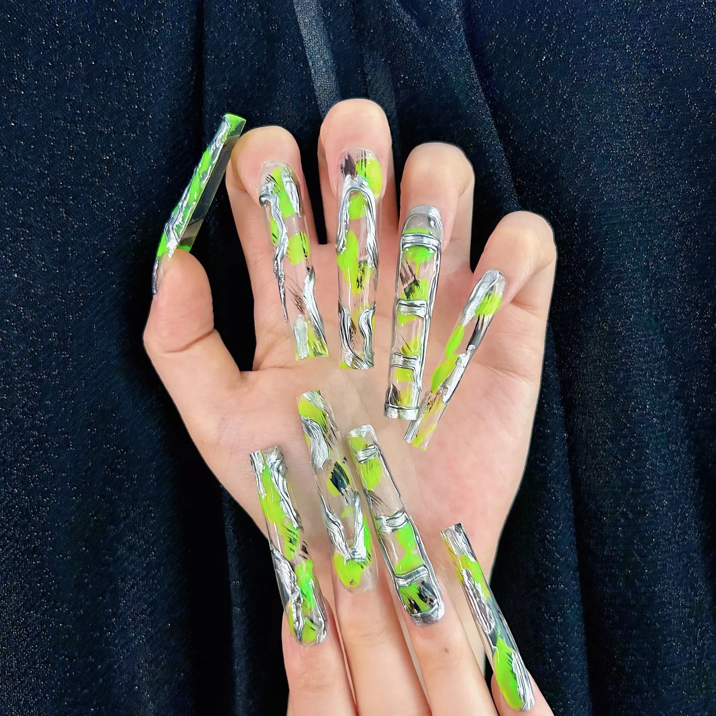 Q100-GREEN GHOST-SQUARE