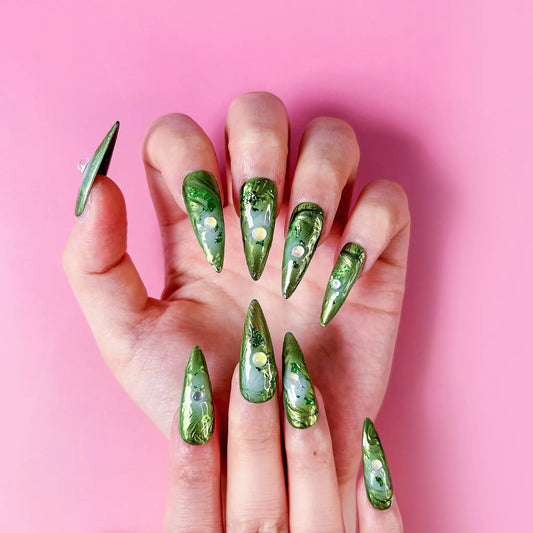 Q181-EMERALD GREEN LEAF -STILETTO